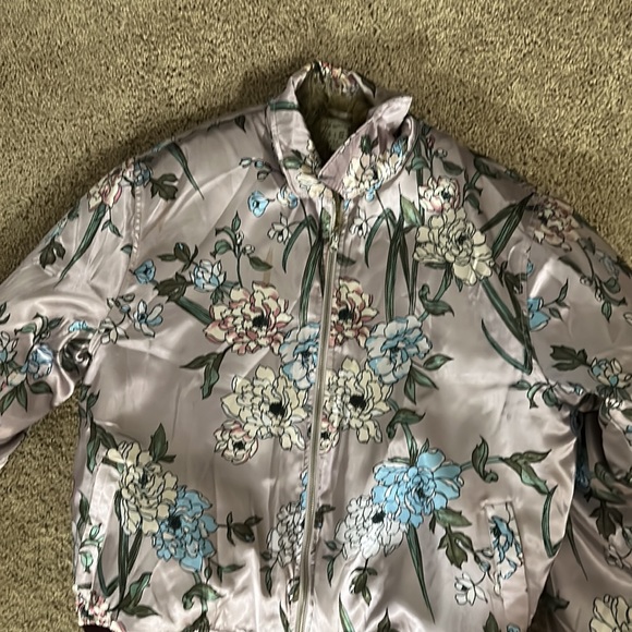 Urban outfitter jacket an XL - Picture 2 of 3